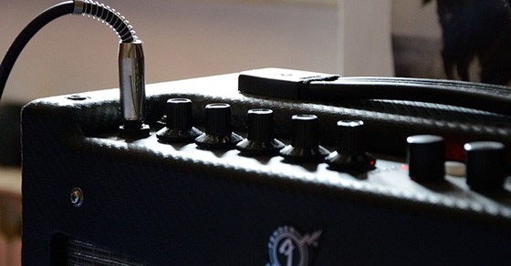 8 Best Acoustic Guitar Amps Under $200 In 2023