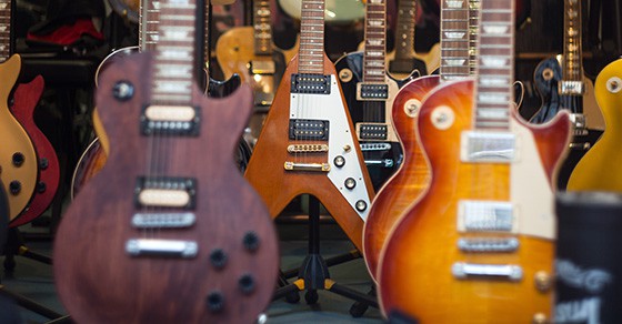 Acoustic Guitar Vs Electric Guitar