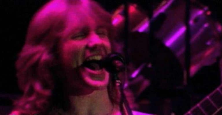 29 Best Canadian Rock Bands Ever