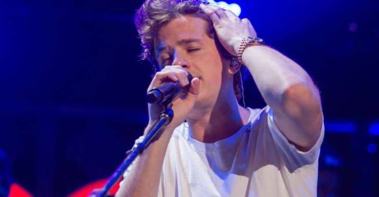 25 Best Singers With Perfect Pitch