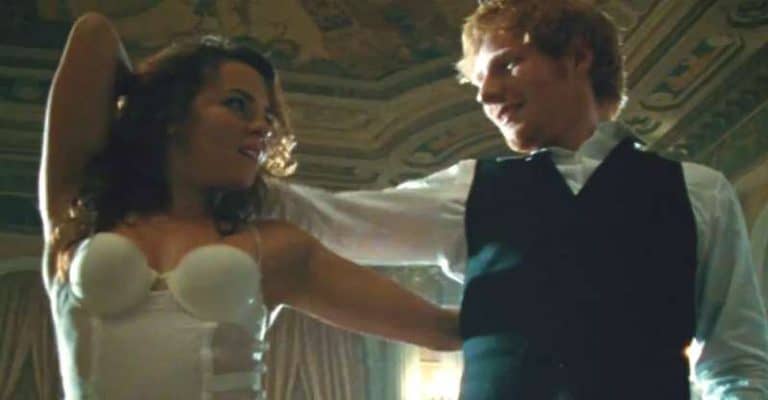 57 Best Slow Dance Songs For Your Wedding