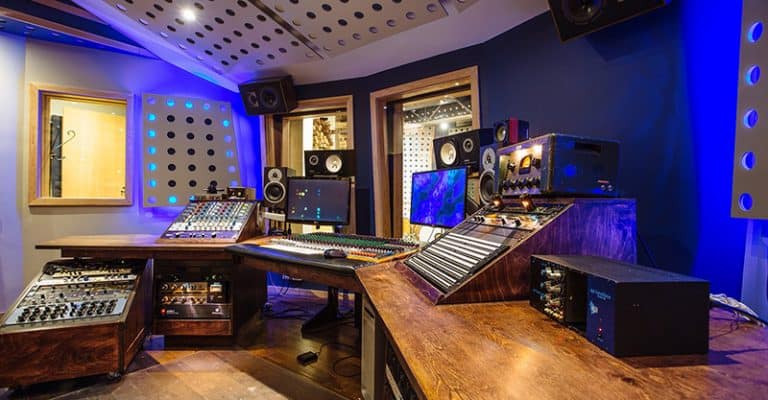 Best 14 Canadian Recording Studios 2023 Which You Can Book For Your Next Project