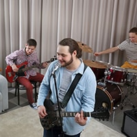How can I do house concerts?