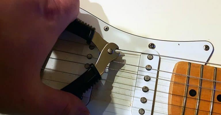 How To Restring An Electric Guitar Properly