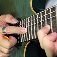 Lesson: Guitar Two-Hand Tapping Tips