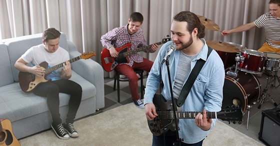 How Do House Concerts Work? The Truth Laid Out! 