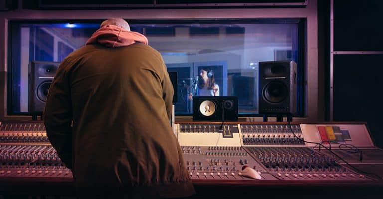 How To Become A Studio Engineer, A Beginner’s Guide