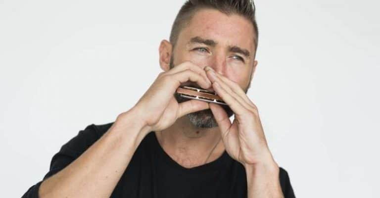 How to Learn to Play Harmonica by Yourself