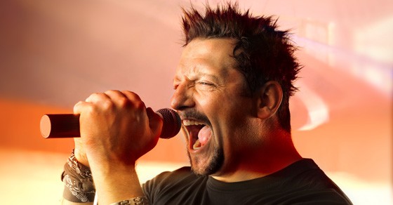 How to Sing Without Straining – The Top 5 Secrets Revealed