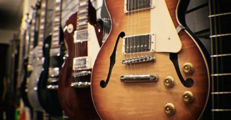 How to Store a Guitar