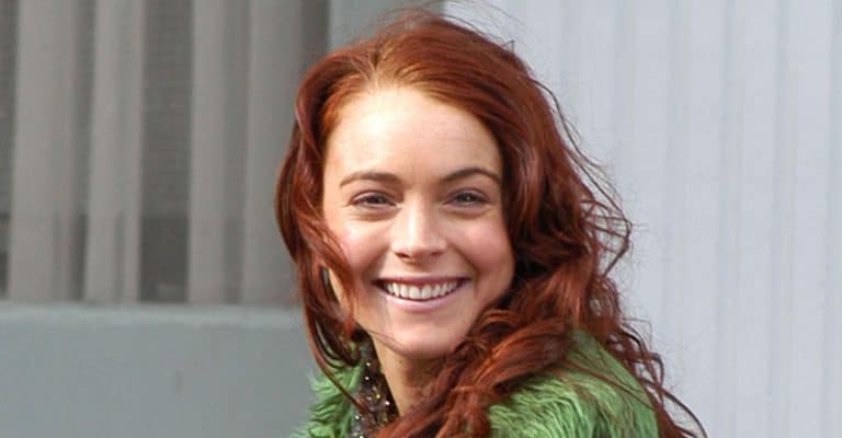 Can Lindsay Lohan Play Guitar?