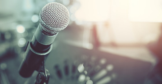 How To Find Open Mic Nights Near You And Use Them To Forward Your Music Career