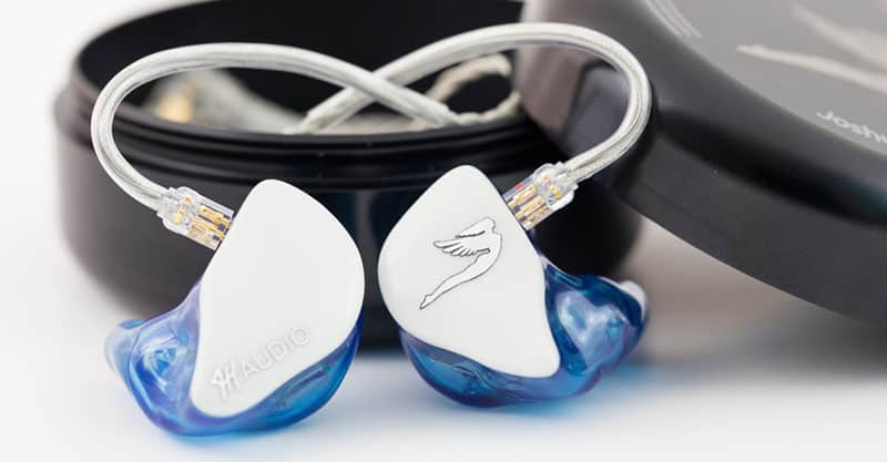What Do Musicians Listen To In Their Earpiece When Performing