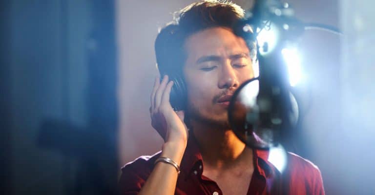 How Do Singers Remember Their Lyrics? 6 Easy Tips To Memorize Fast