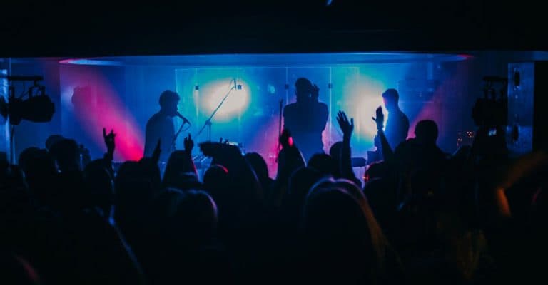 What Is Indie Music? 10 Top Examples