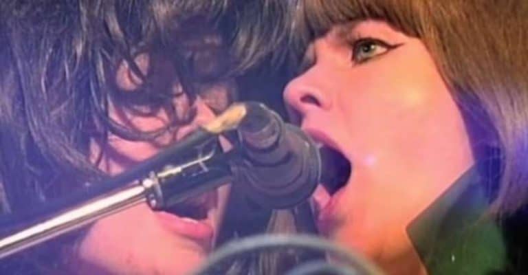 What is New Wave Music? 9 Examples & History