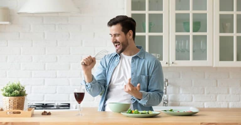 13 Benefits Of Singing For A Healthier, Happier Life
